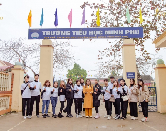 Trao quà tết vì người nghèo và học sinh có hoàn cảnh khó khăn tại xã Minh Phú, Đoan Hùng, Phú Thọ